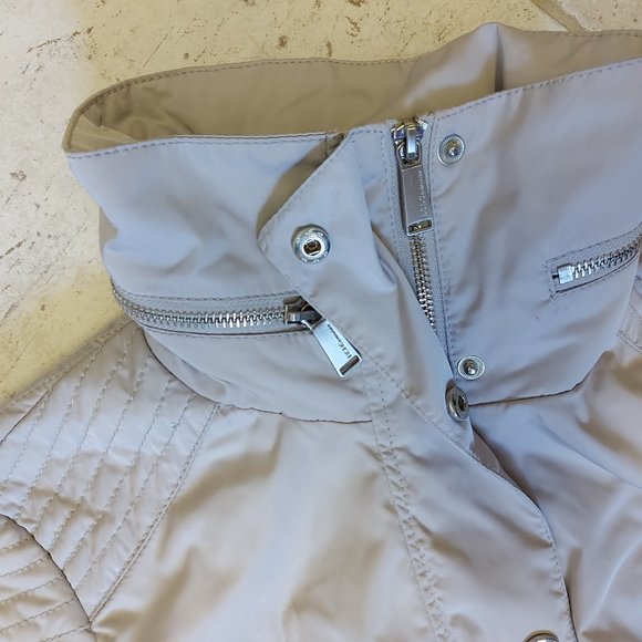 Beige wind jacket BCBG - Picture 7 of 11
